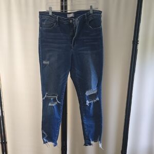 Trendy Distressed Ankle Jeans in Blue